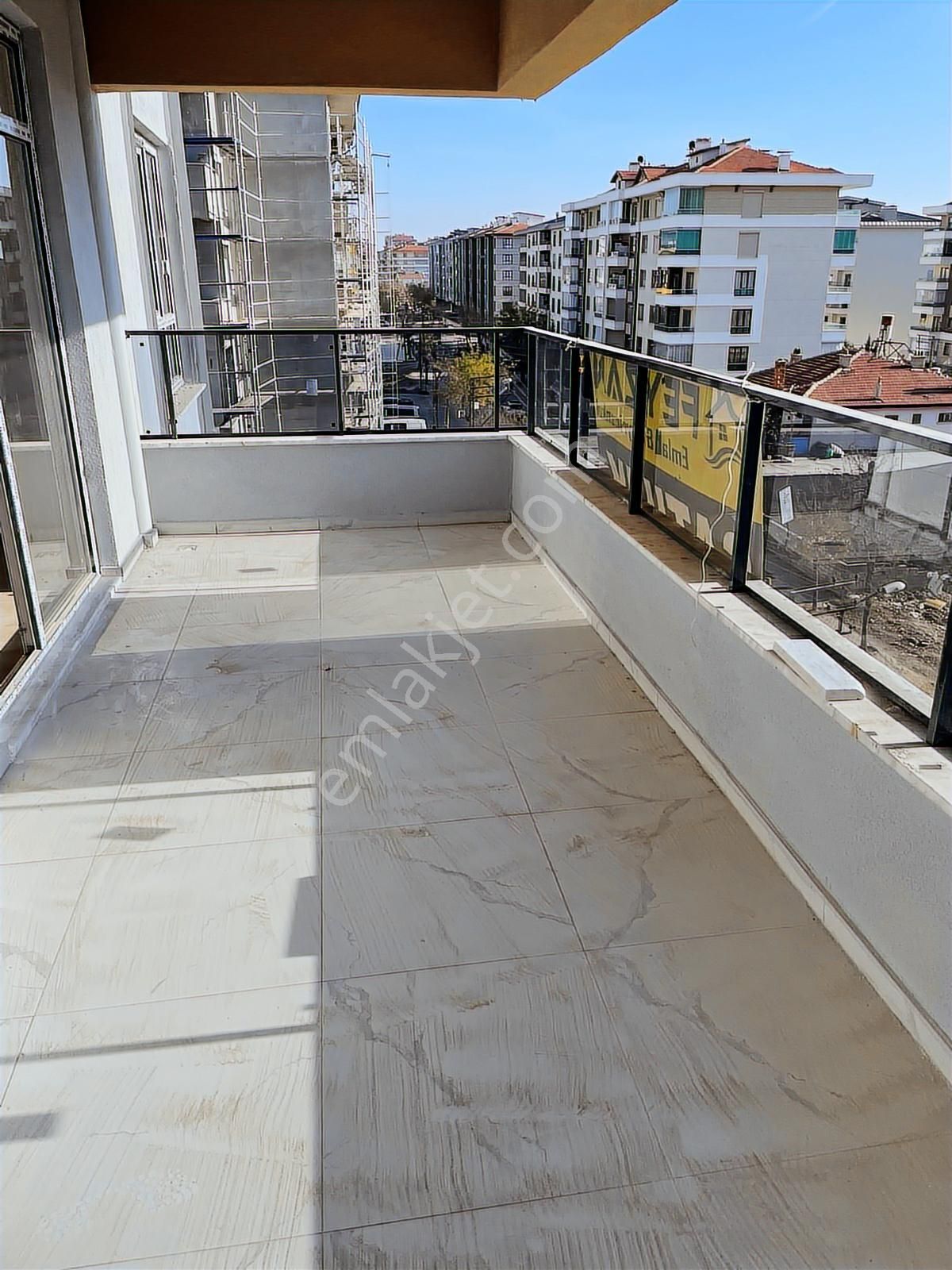 Hamzaoğlu Mahallesi Sarıyakup Caddesinde Satılık Sıfır 3+1 Daire - Görsel 10