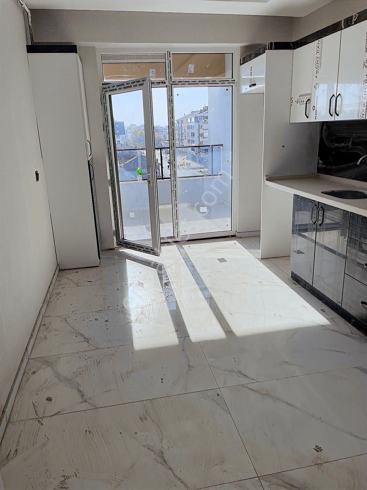 Hamzaoğlu Mahallesi Sarıyakup Caddesinde Satılık Sıfır 3+1 Daire - Görsel 22