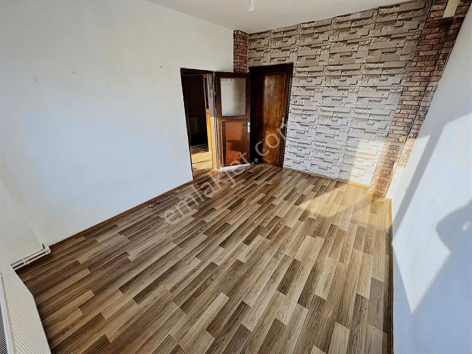 Üsküdar Çamlıcada 3+1 Kiralık Daire Eşsiz Boğaz Manzarası - Görsel 12