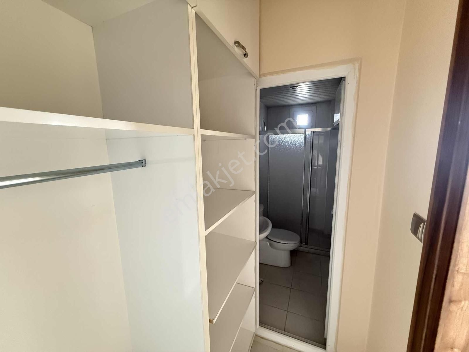 Güllübağ Emlak'tan Site İçinde Kiralık 4+1 - Görsel 15