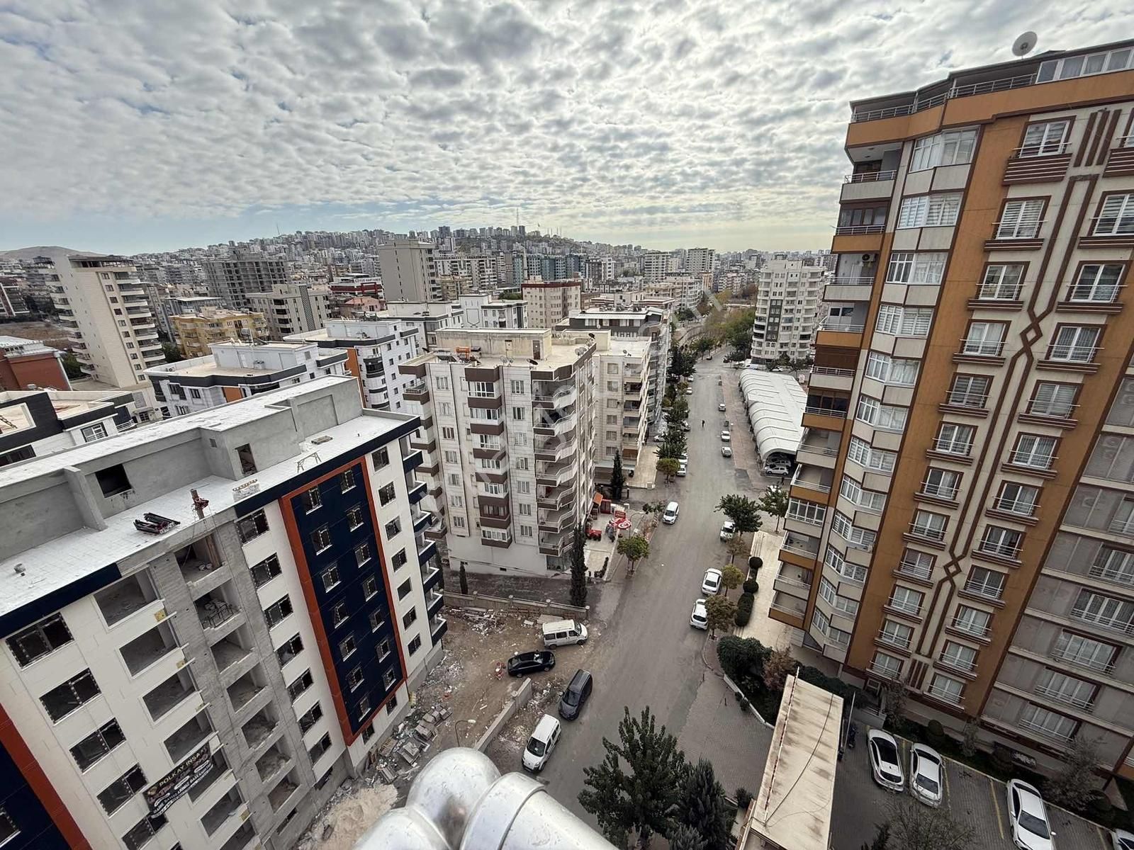 Güllübağ Emlak'tan Site İçinde Kiralık 4+1 - Görsel 29