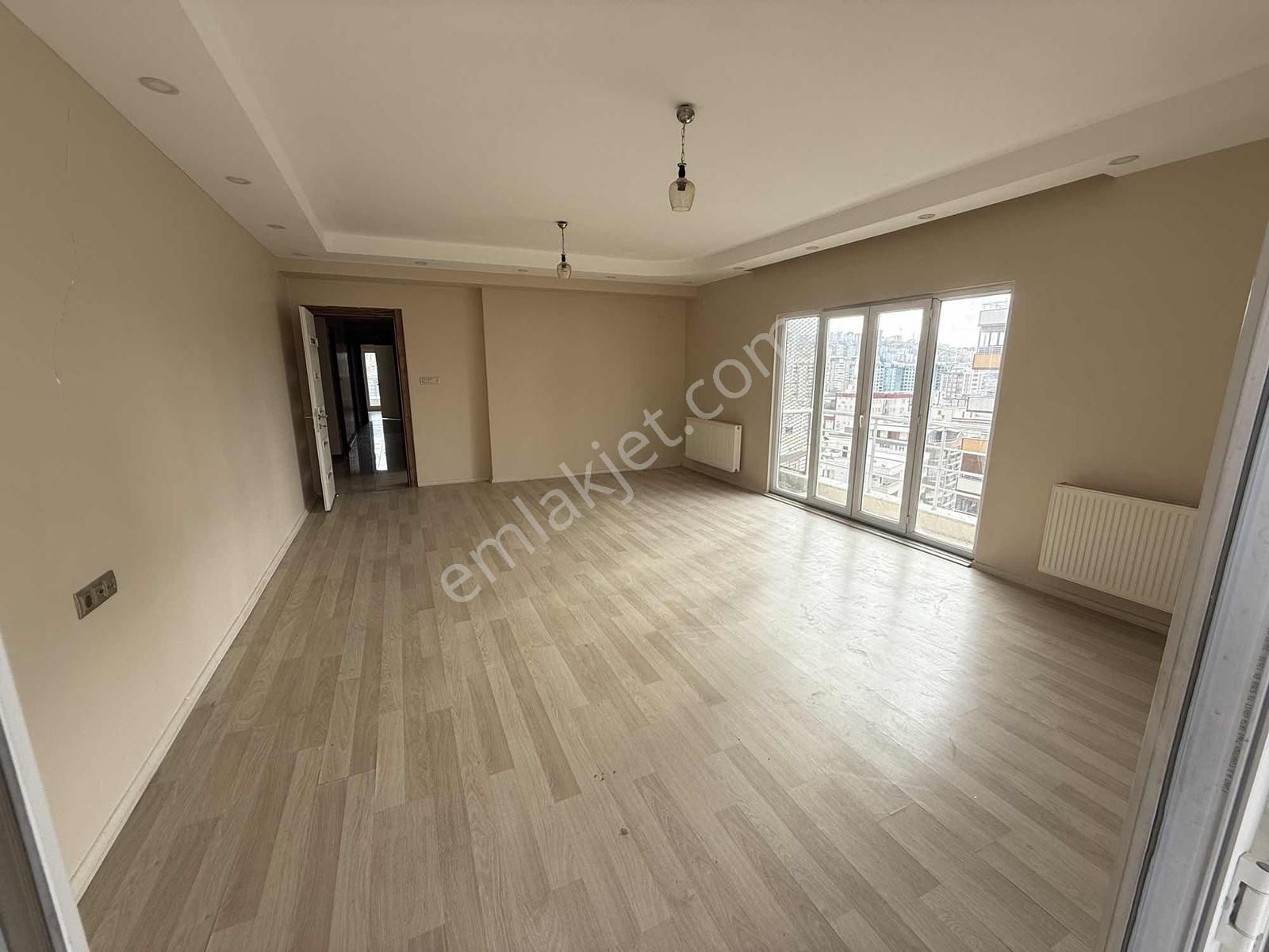 Güllübağ Emlak'tan Site İçinde Kiralık 4+1 - Görsel 19