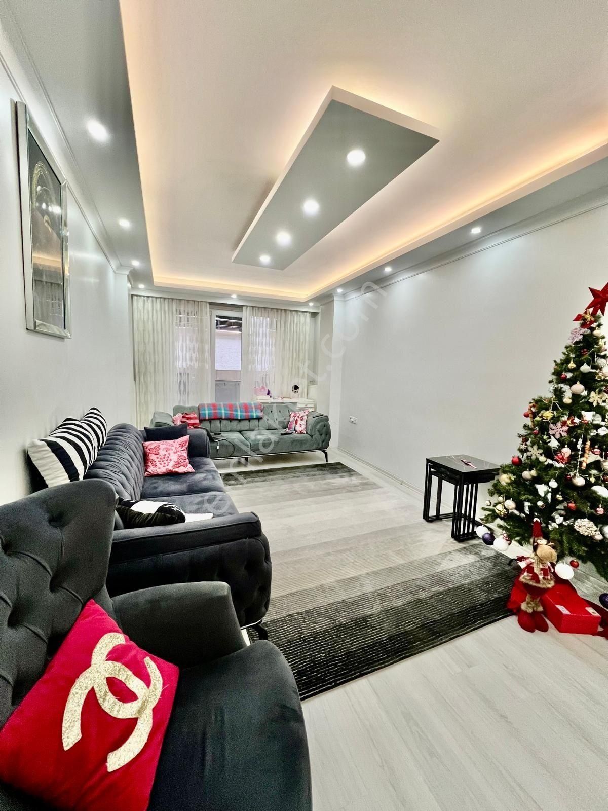 Loft'tn Tevfikbey Mah 2+1 90m2 Satılık Kullanışlı 1. Kat Yeni Daire - Görsel 2