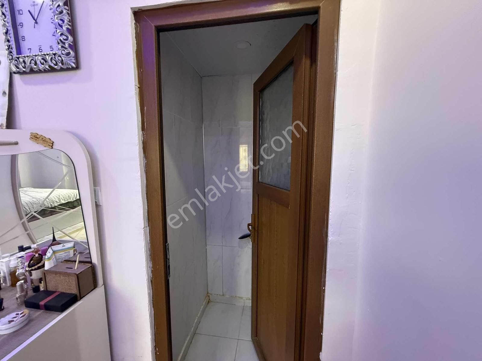 Güllübağ'da Cadde Üzeri 3+1 Arakat - Görsel 15