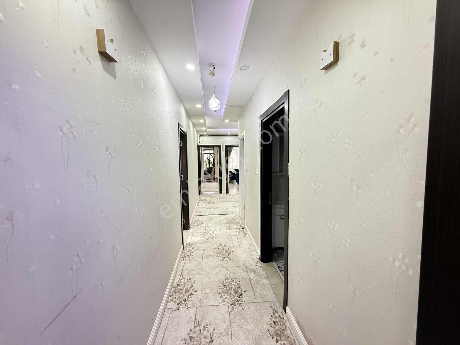 Güllübağ'da Cadde Üzeri 3+1 Arakat - Görsel 22