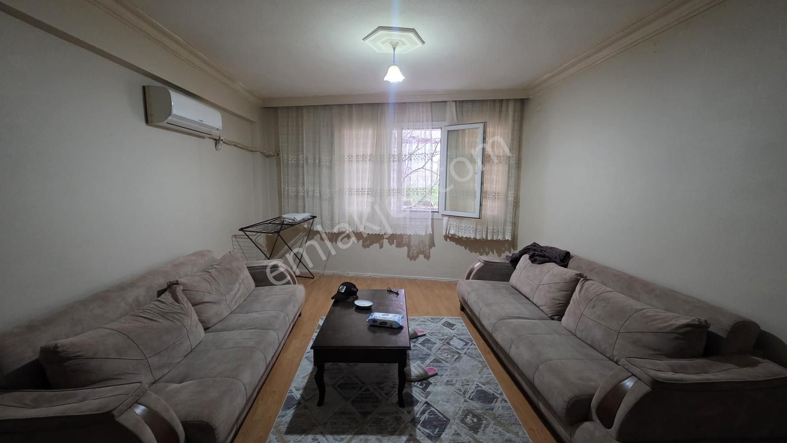 Gülyaka'da Cadde Üzeri Acil Satılık Yatırımlık 2+1 Daire - Görsel 6