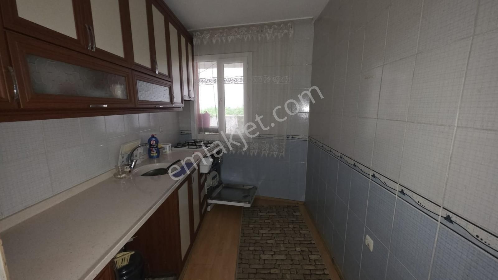 Gülyaka'da Cadde Üzeri Acil Satılık Yatırımlık 2+1 Daire - Görsel 4