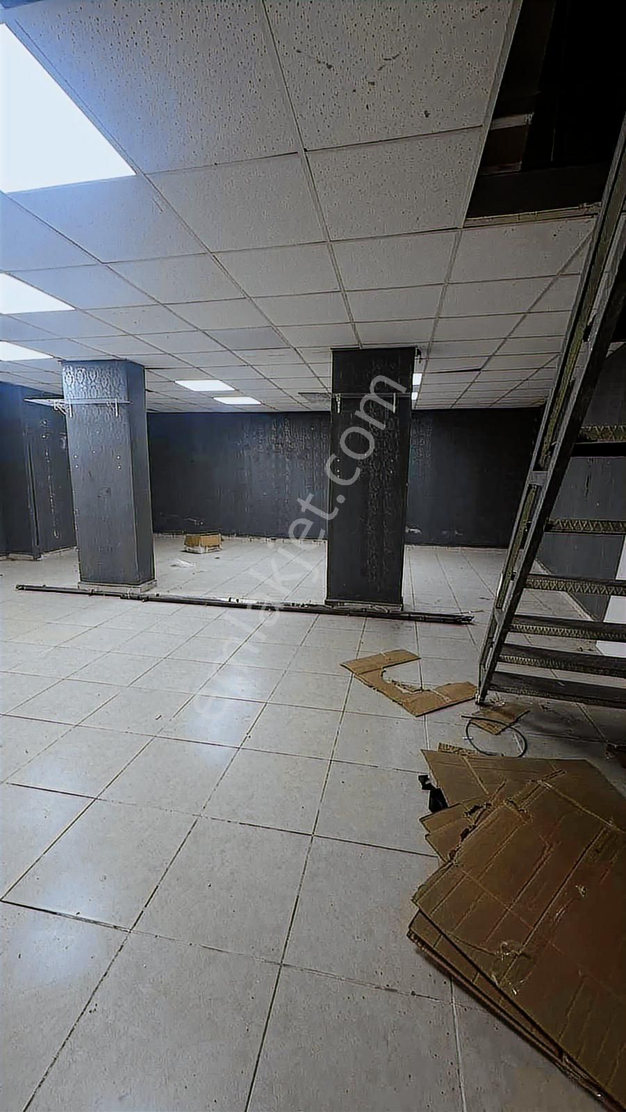 İşlek Caddede Satılık 2 Katlı İşyeri - Görsel 16