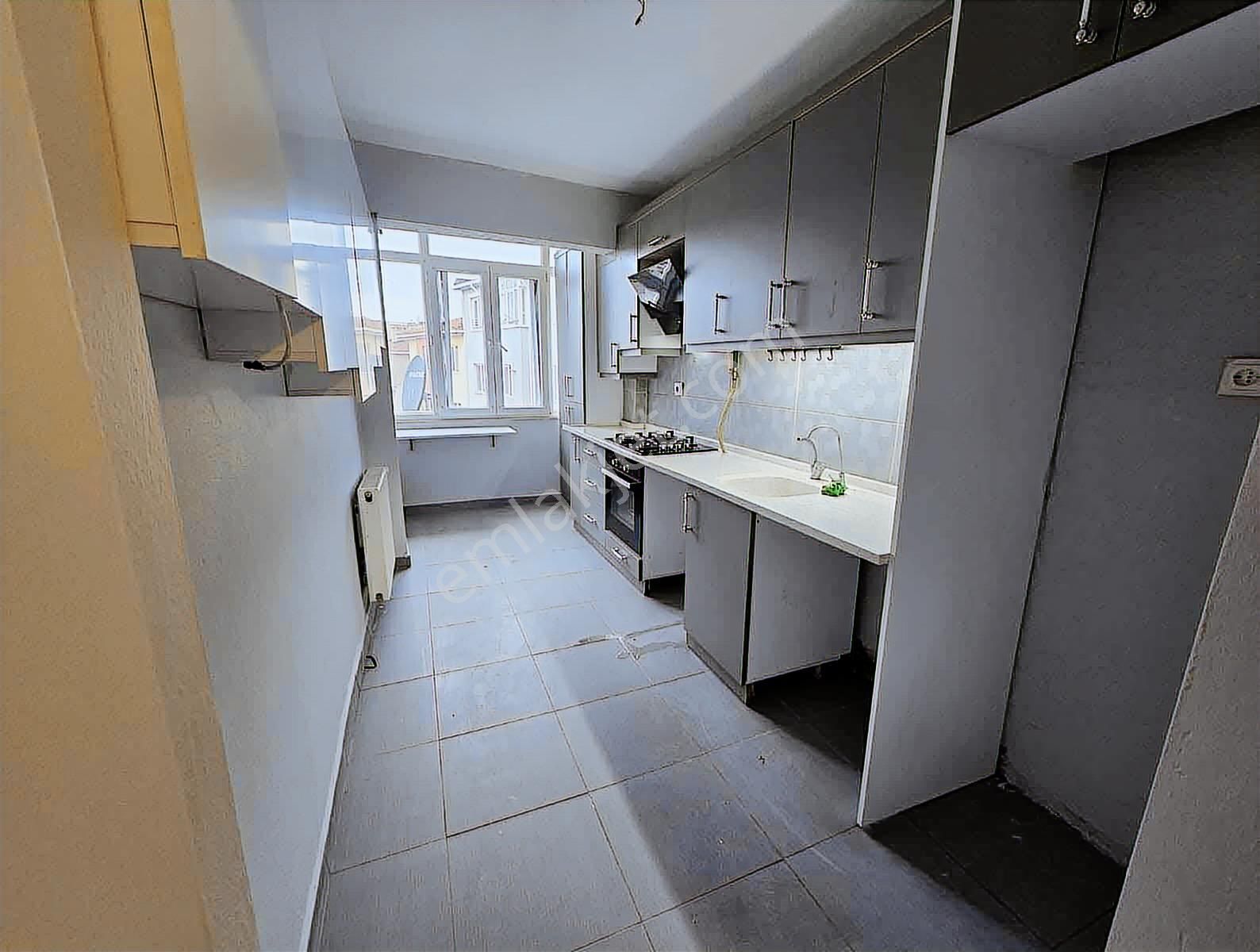 Tuğra'dan Reşadiye Mahallesinde Ara Kat Masrafsız Satılık Daire - Görsel 12