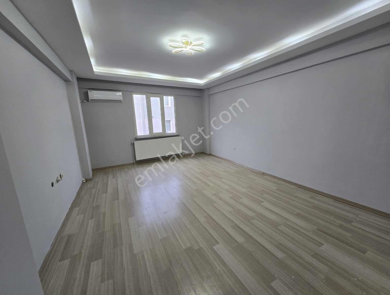 Tuğra'dan Reşadiye Mahallesinde Ara Kat Masrafsız Satılık Daire - Görsel 9