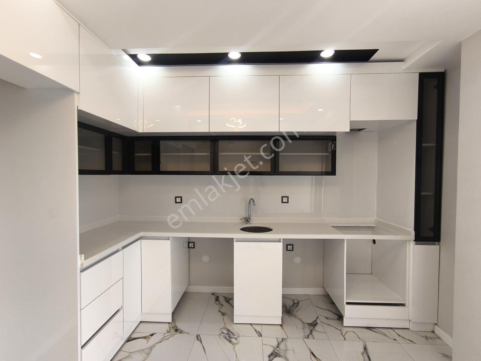 Fa Özbirden Erbay Caddesinde Ebeveyn Banyolu 3+1 Ultra Lüx Daire - Görsel 4