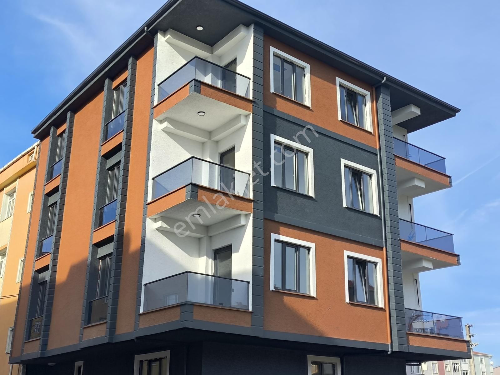 Fa Özbirden Erbay Caddesinde Ebeveyn Banyolu 3+1 Ultra Lüx Daire