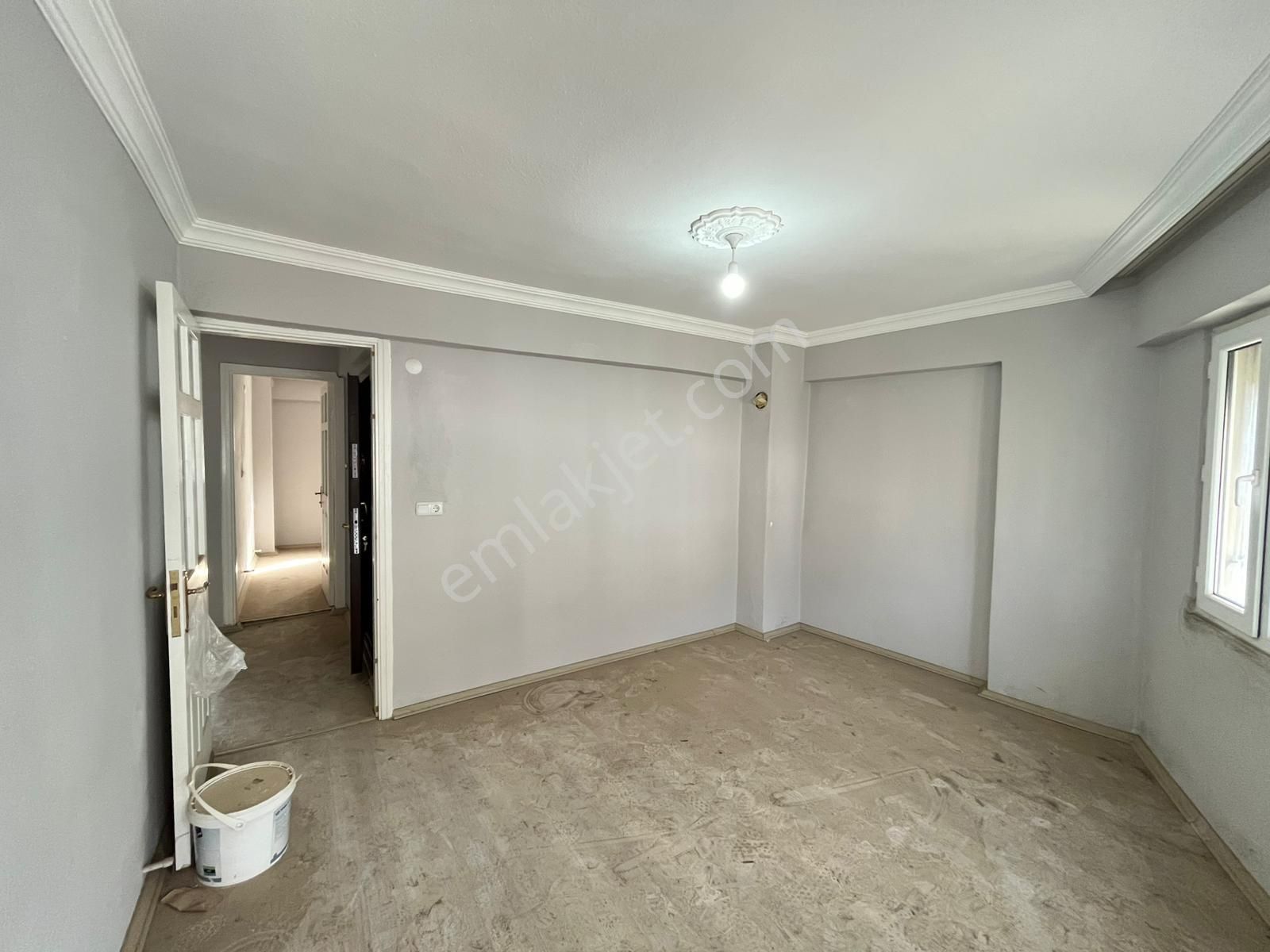 Aydoğdu Mahallesi Salıpazarı İçinde Masrafsız Yeni Tadilat Yapılmış 2+1 Arakat Daire - Görsel 12