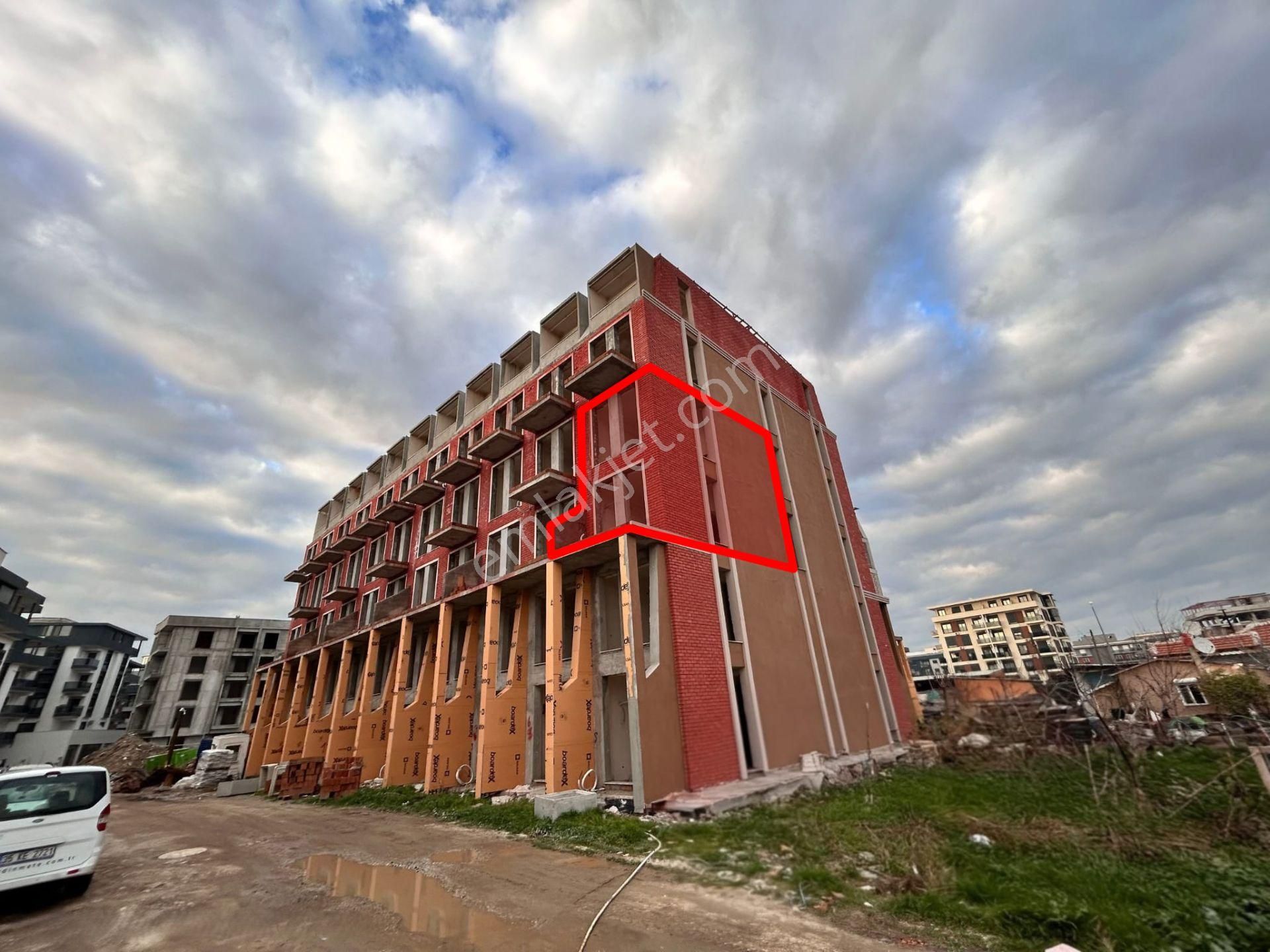 Seyrek’te Site İçerisinde Satılık Natamam Ara Kat Dubleks Daire