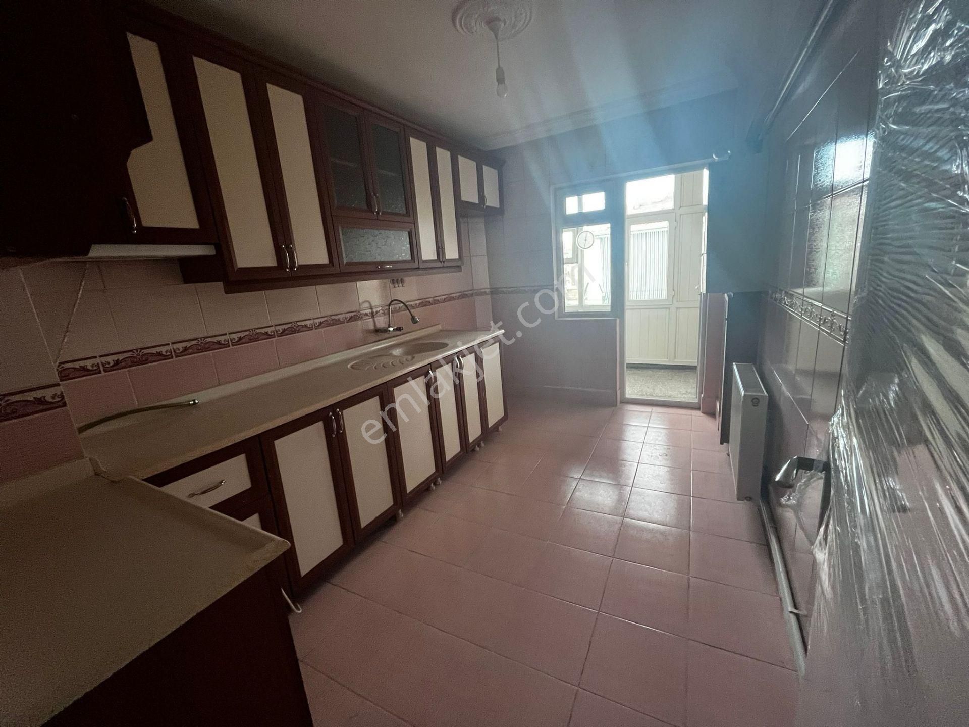 Sincan Mareşal Çakmak Mh.de 3+1 Satılık Daire