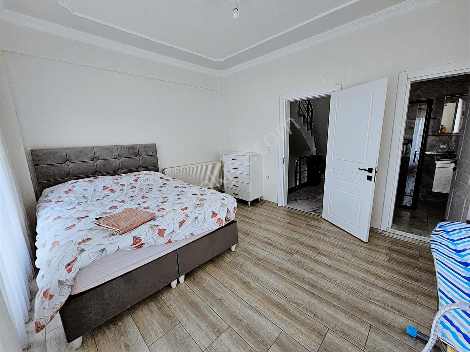 3+2 Müstakil Havuzlu ,tüm Odalarda Ebevyn Banyolu Villa - Görsel 14