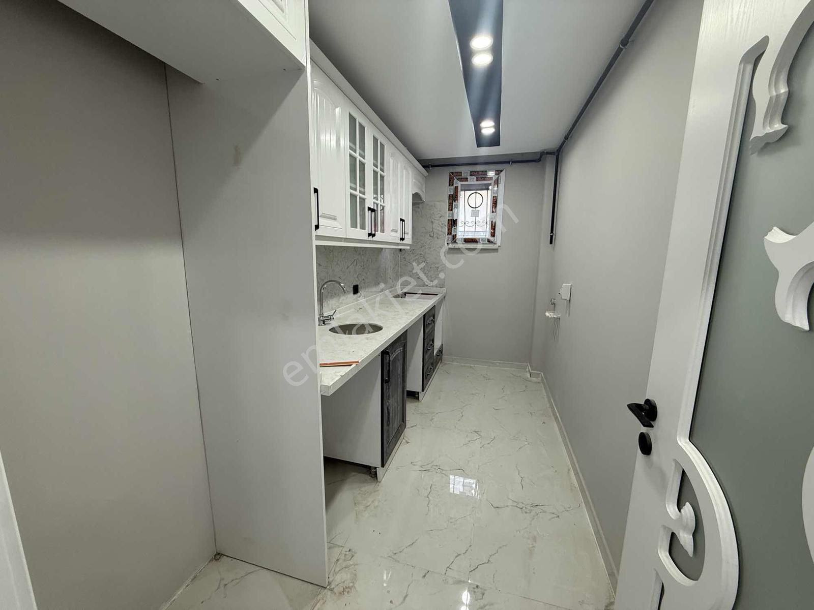 Atakent Mah. Mükemmel Konumda Satılık 3+1 Giriş Kat Daire - Görsel 9