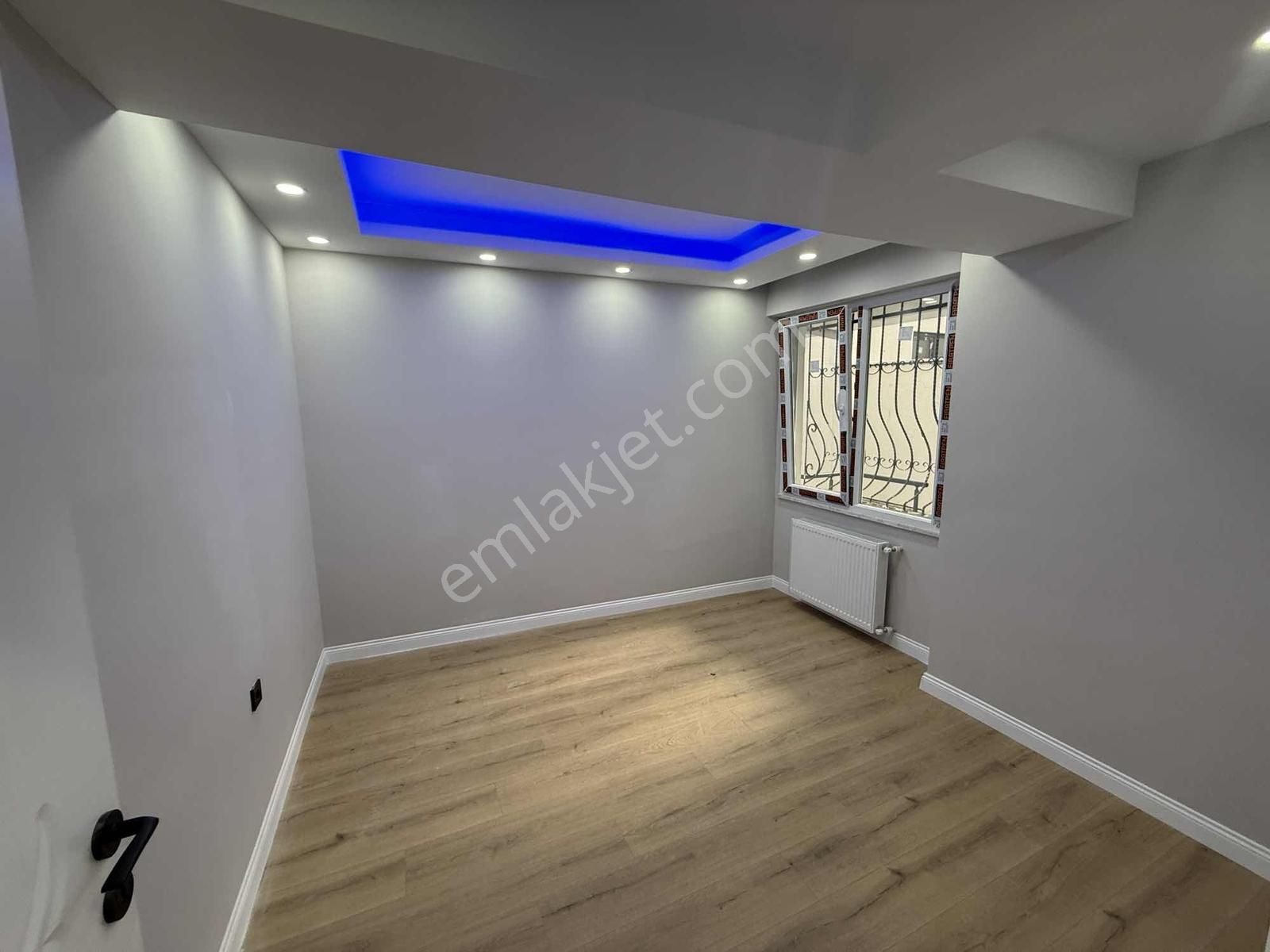 Atakent Mah. Mükemmel Konumda Satılık 3+1 Giriş Kat Daire - Görsel 13