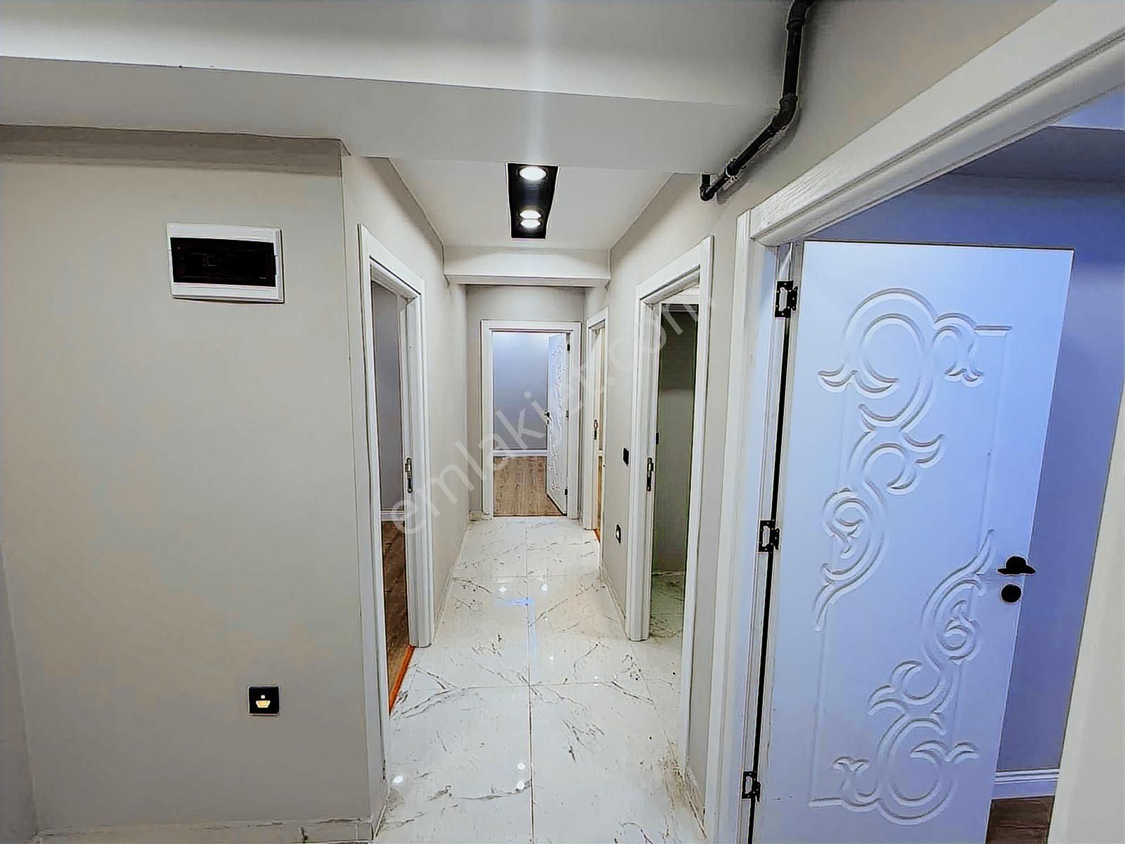 Atakent Mah. Mükemmel Konumda Satılık 3+1 Giriş Kat Daire - Görsel 15