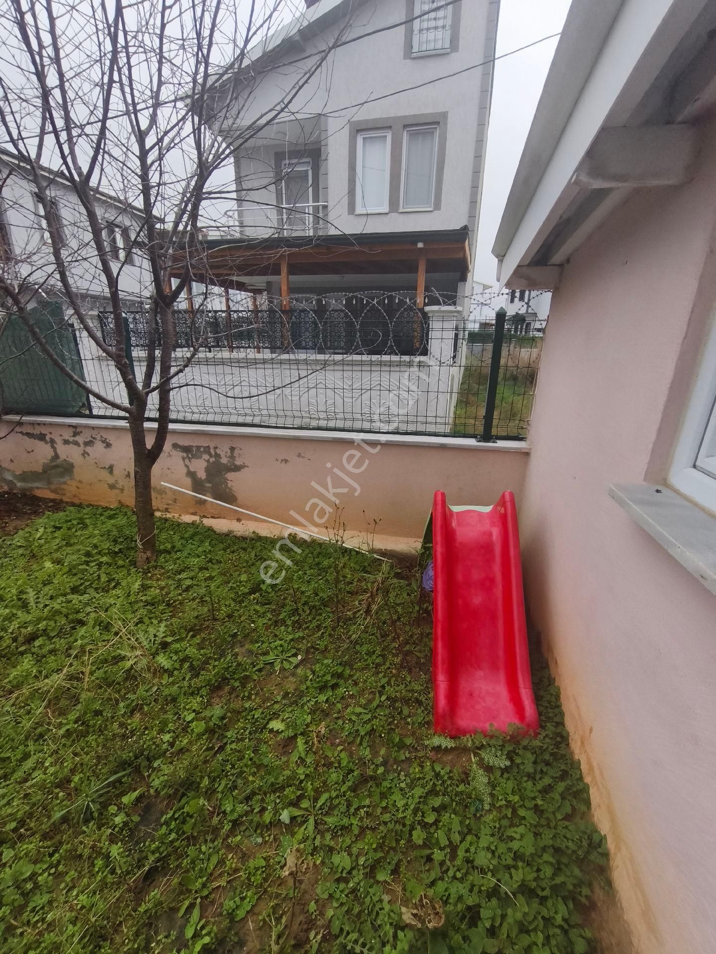 Kiralık Merkezi Yerde Villa - Görsel 11