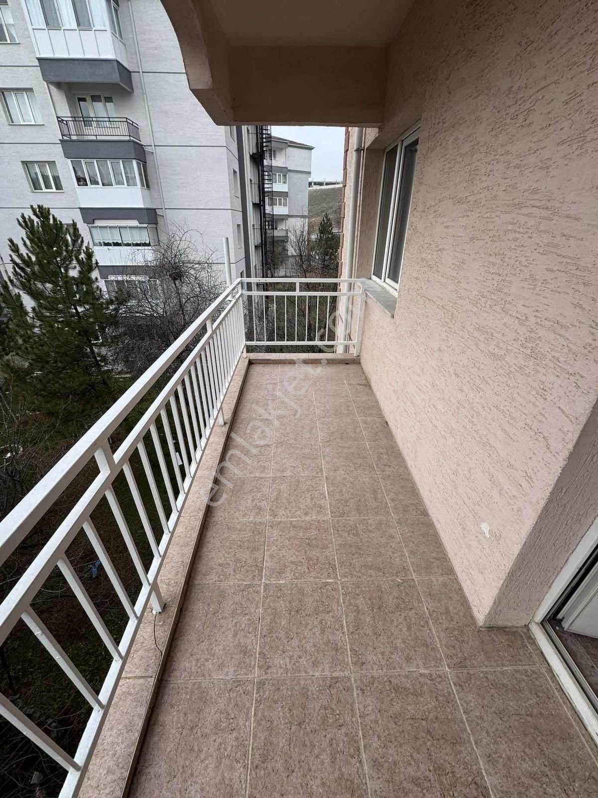 Yenikent Mahallesinde Arakat Konumda, Önü Açık Kiralık 3+1 Daire - Görsel 7