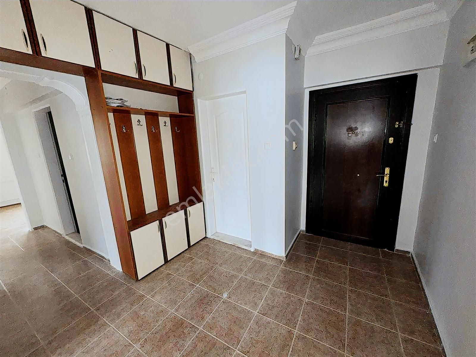 Yenikent Mahallesinde Arakat Konumda, Önü Açık Kiralık 3+1 Daire - Görsel 3