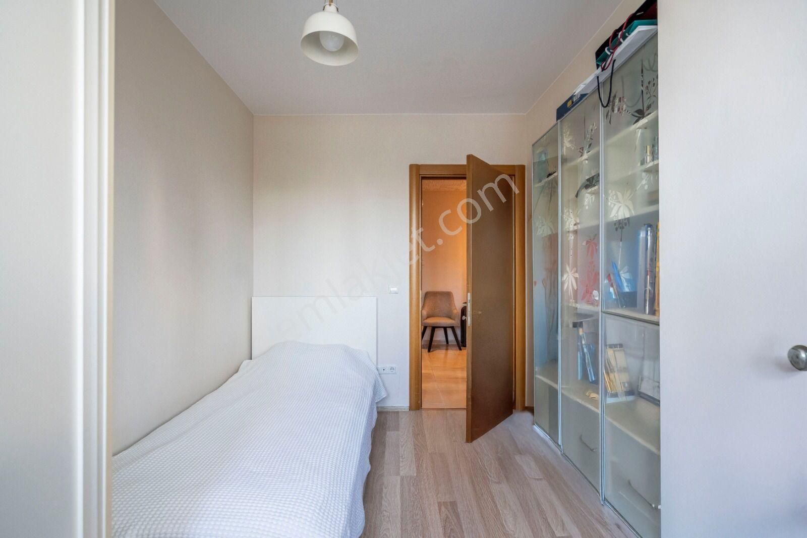 Naturel Emlaktan Ümraniye Site Mahallesin De 2+1 Geniş Daire - Görsel 7