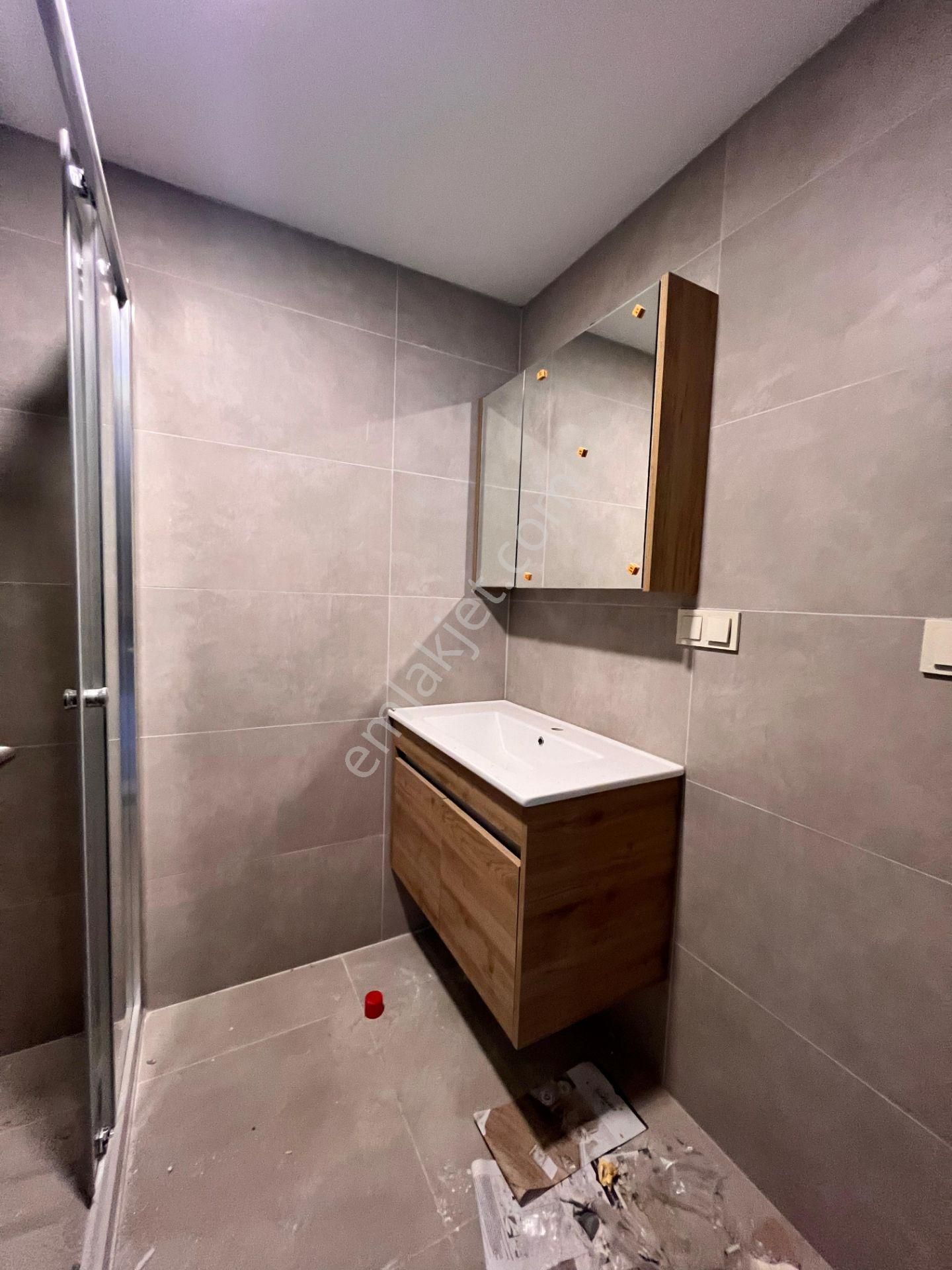 Çınar'da Prestijli Yapıda Ulaşıma Yakın Lüx 1+1 Daire - Görsel 13