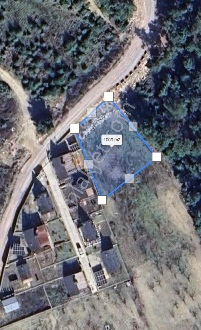 Sertaç Gayrimenkulden Yakaköyde Satılık1 Dönüm Villalar Bölgesinde Arsa - Görsel 3