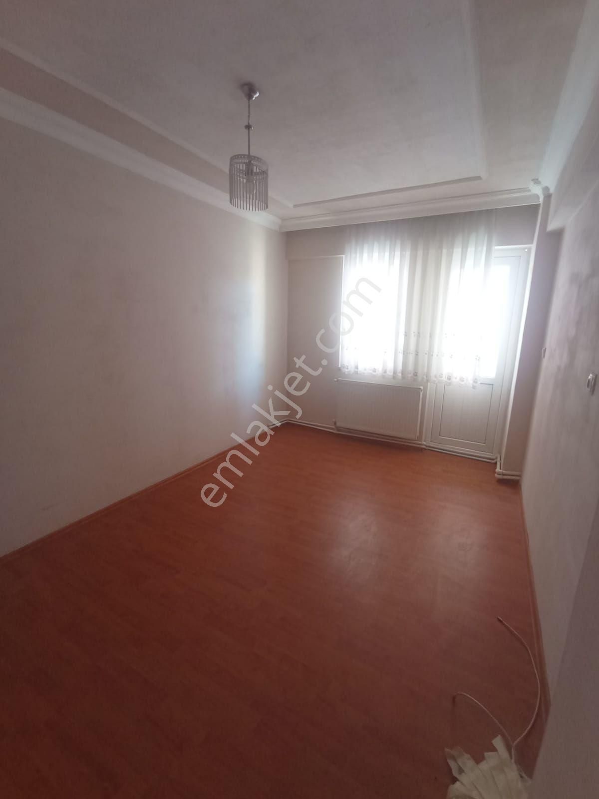 Sirakapilarda Satılık Daire - Görsel 15