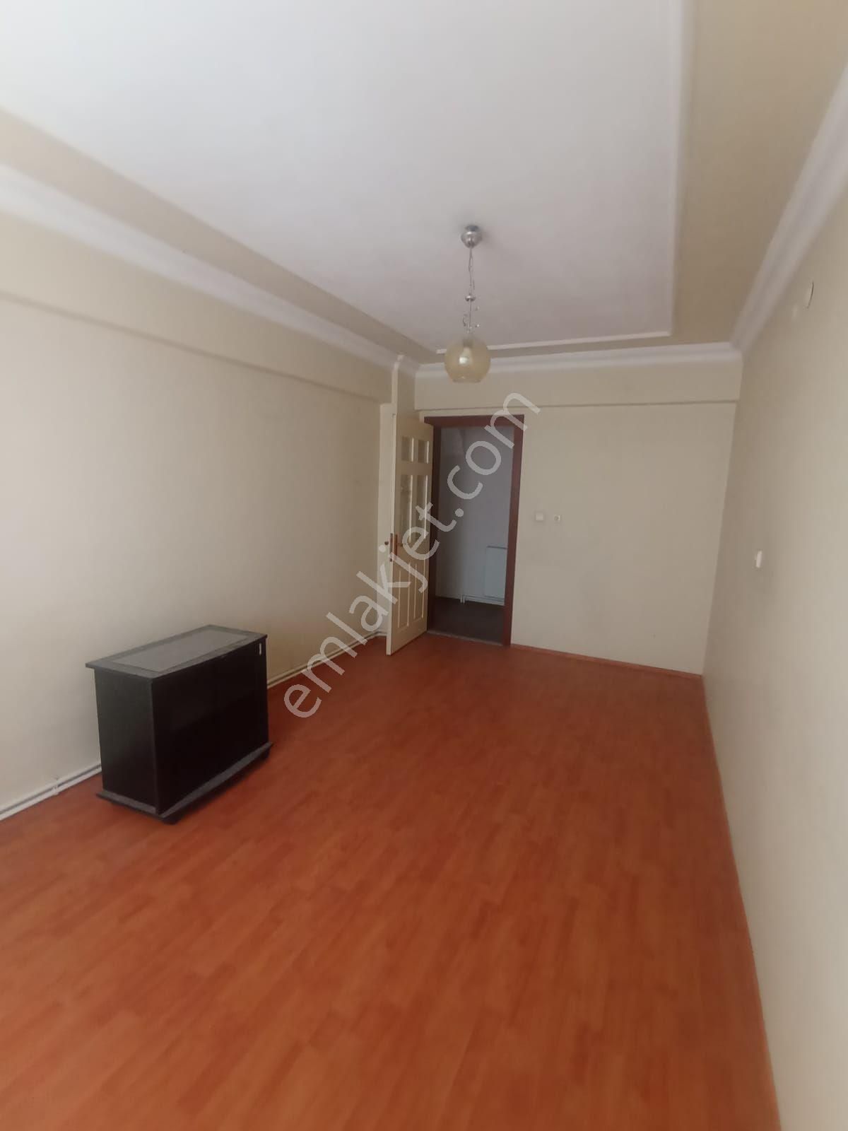 Sirakapilarda Satılık Daire - Görsel 13