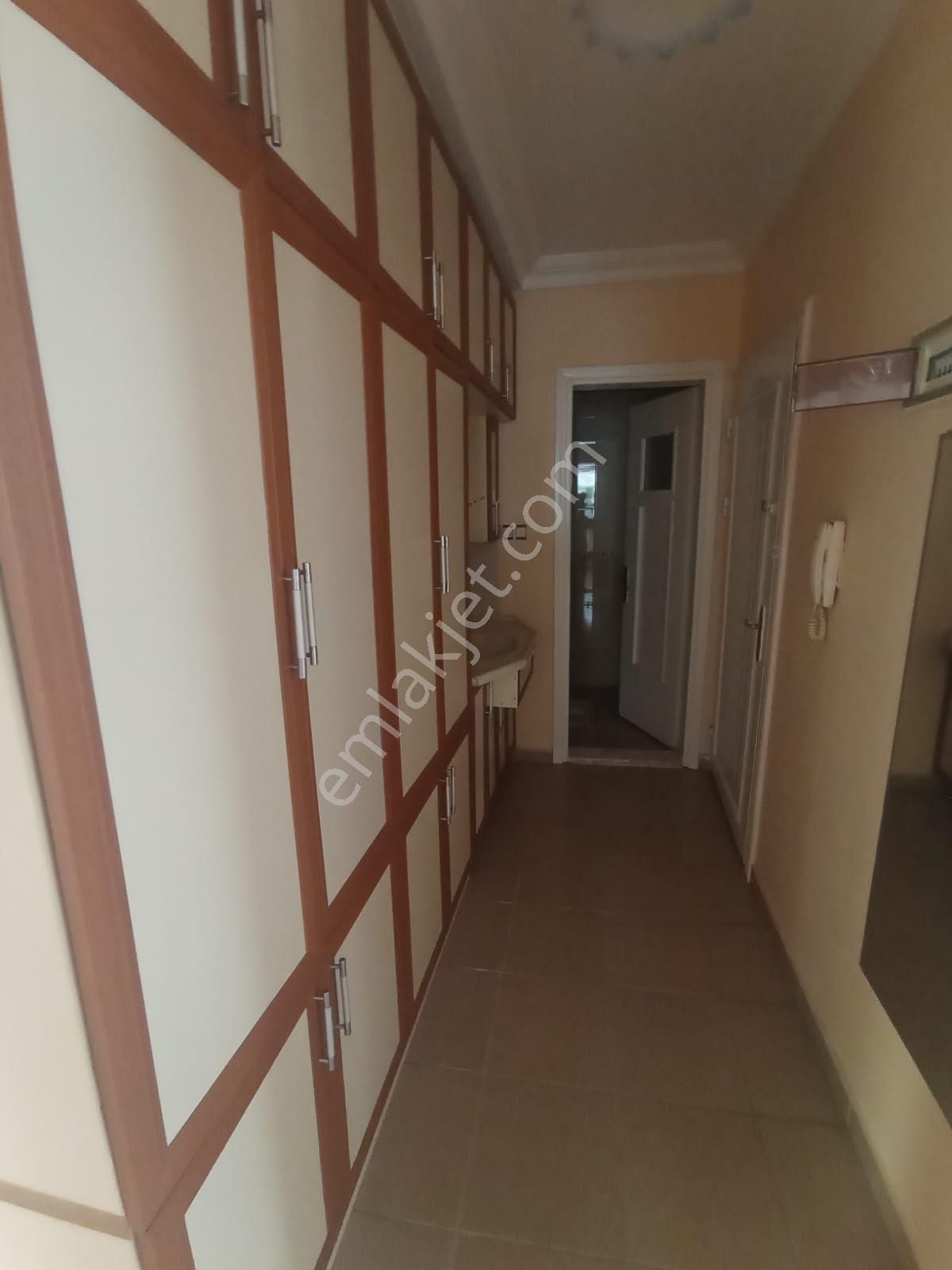 Sirakapilarda Satılık Daire - Görsel 3