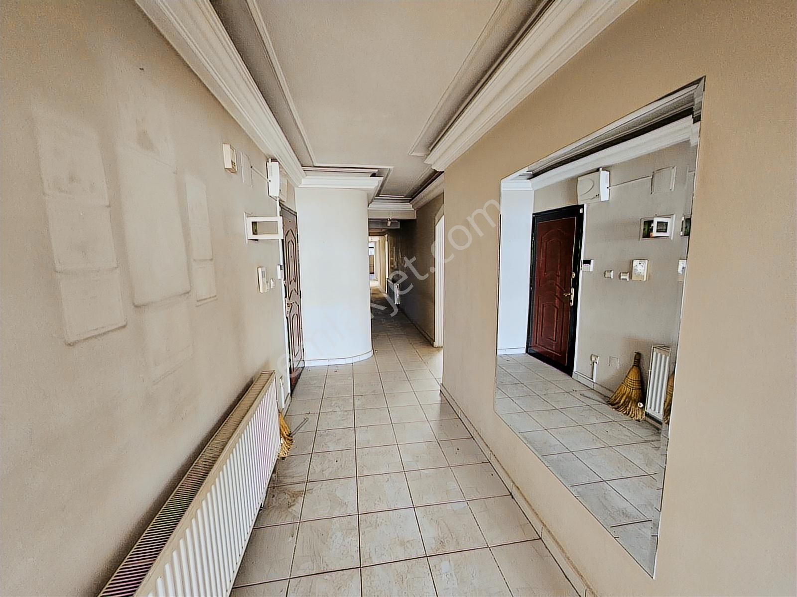 Söke Konak Mahallesi İstasyon Caddesinde Satılık 4+1 Daire - Görsel 34