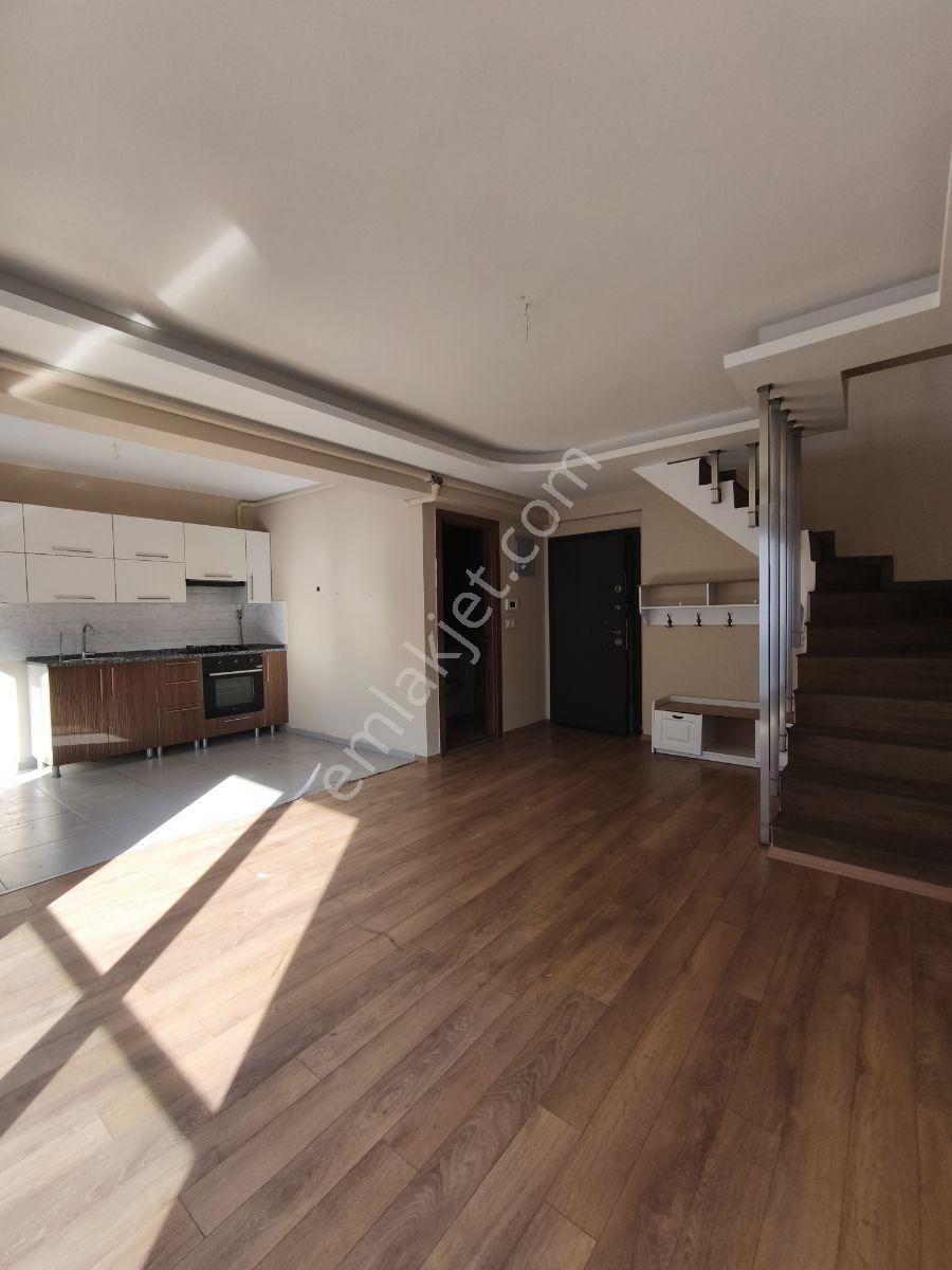 Çiğlide. Merkezi Konumda Satılık 2+1 Açık Mutfak Dubleks Daire - Görsel 11