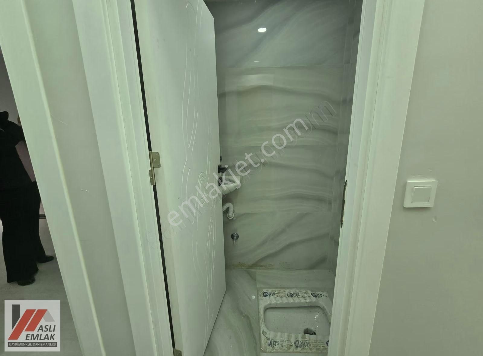 Aslı Emlaktan 75.yıl Mah. Satılık Sıfır 3+1 Daire - Görsel 4