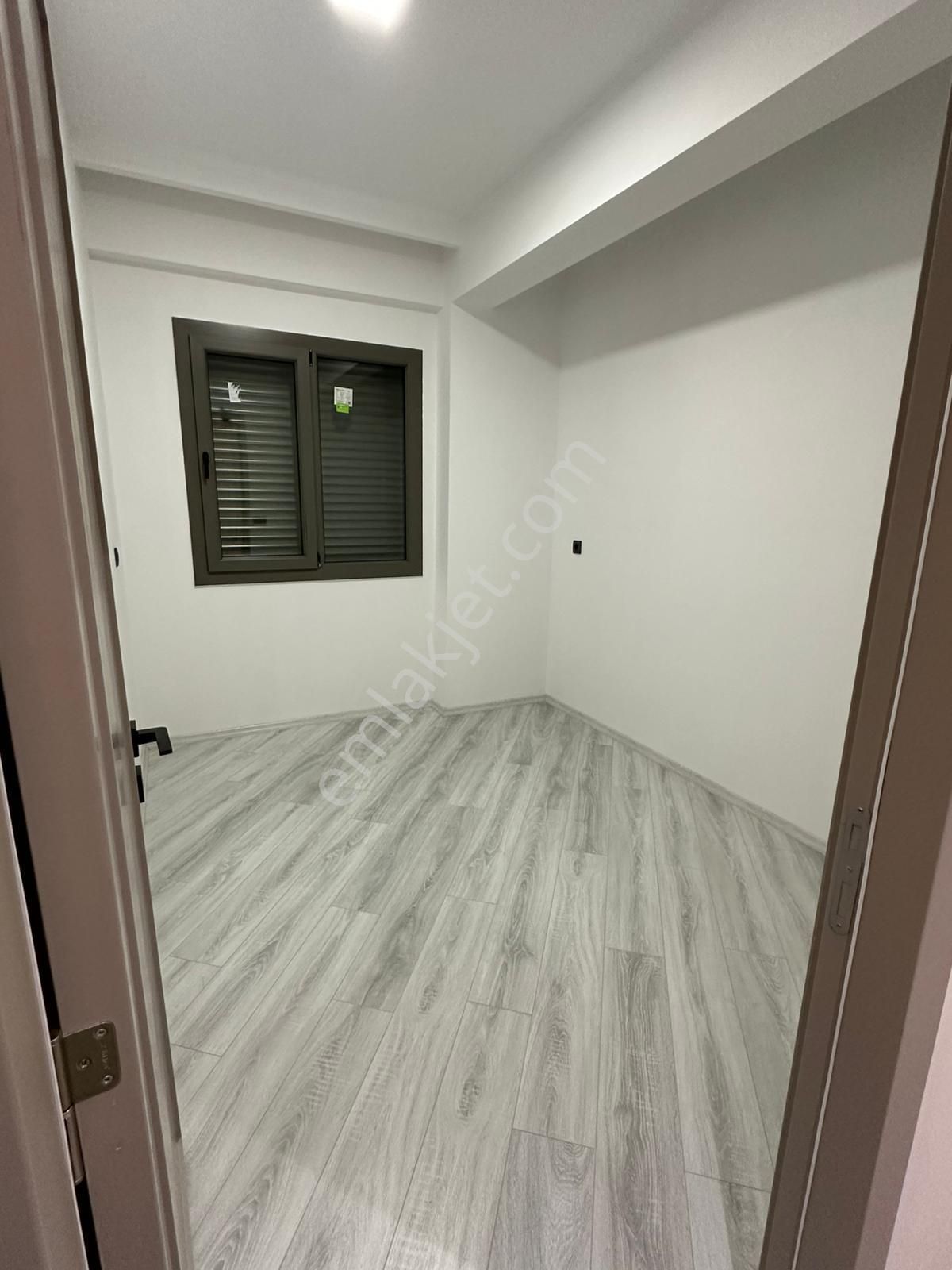 Karahasanlı Mevkiinde Asansörlü Yerden Isıtmalı Kat Ve Cephe Seçenekli 2+1 Daire D92 - Görsel 4