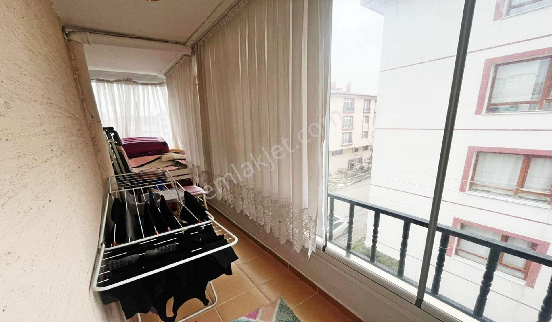 Yayla Başkent Okulları Karşısı 3+1 Katta Asansörlü Geniş Daire - Görsel 30