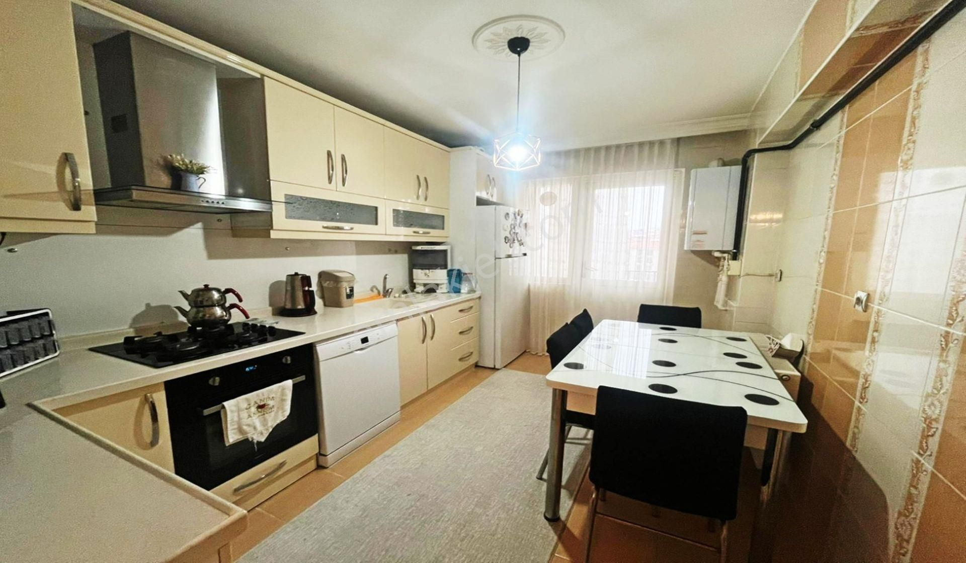 Yayla Başkent Okulları Karşısı 3+1 Katta Asansörlü Geniş Daire - Görsel 5