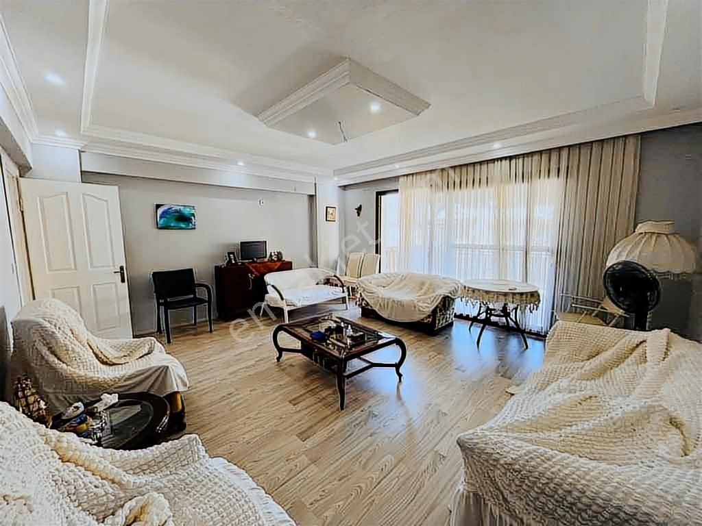 Akbükte Emsalsiz 2+1 Ayrı Mutfak Geniş Daire - Görsel 34