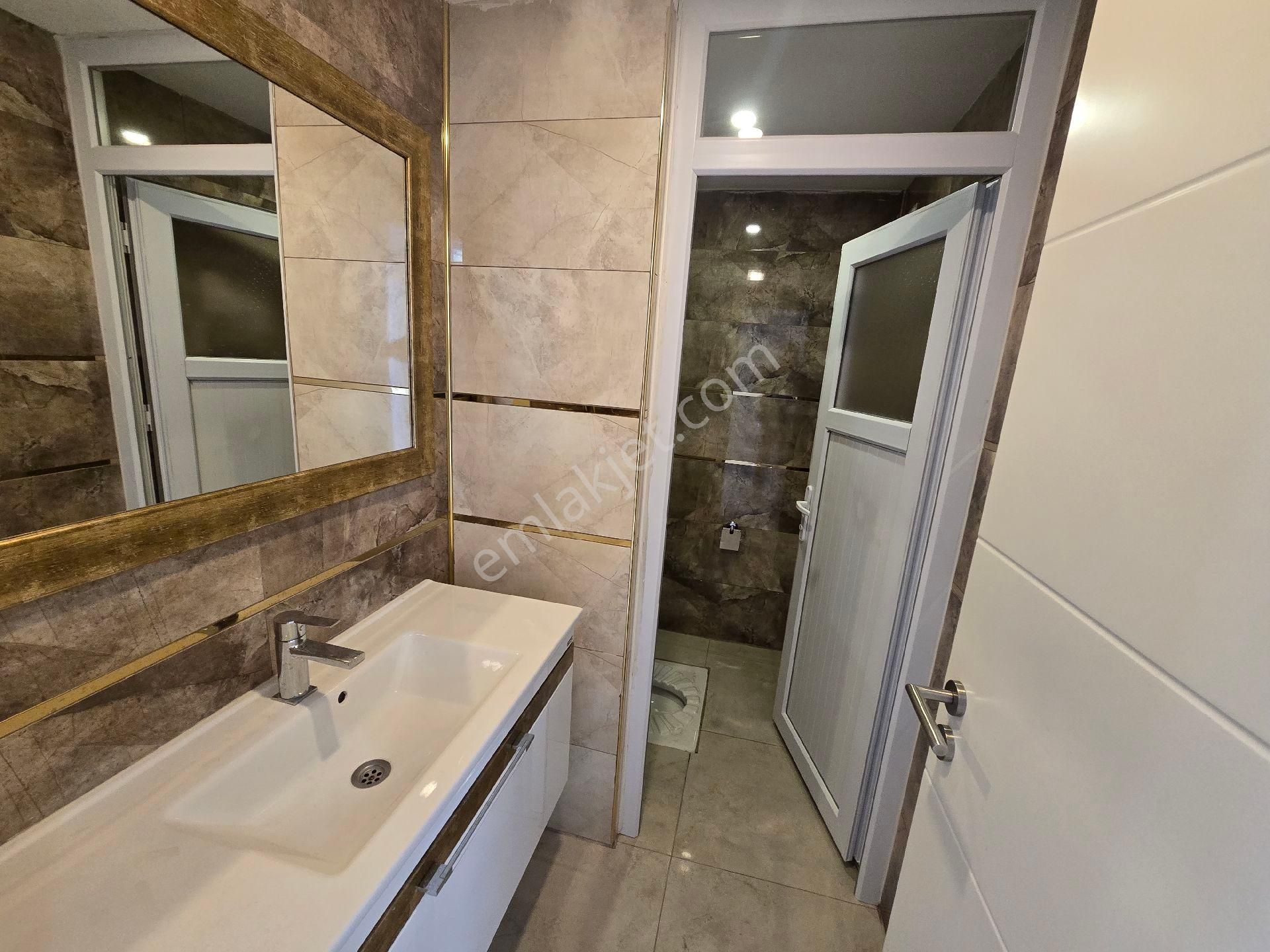 Tema Yeşil Vadi Evlerinde Kapalı Otopark,güvenlikli 4+1 Geniş Kiralık Daire - Görsel 23