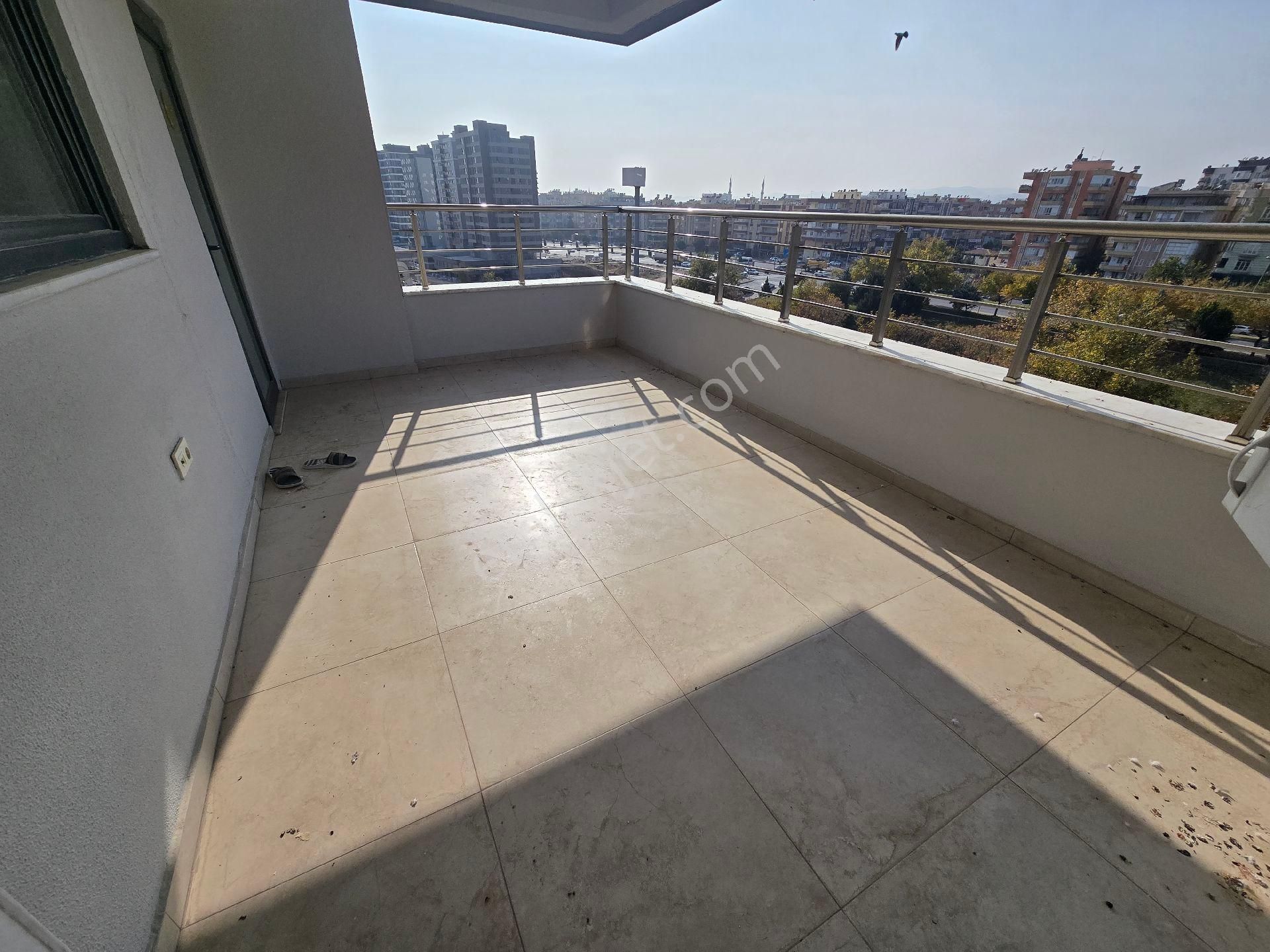 Tema Yeşil Vadi Evlerinde Kapalı Otopark,güvenlikli 4+1 Geniş Kiralık Daire - Görsel 25