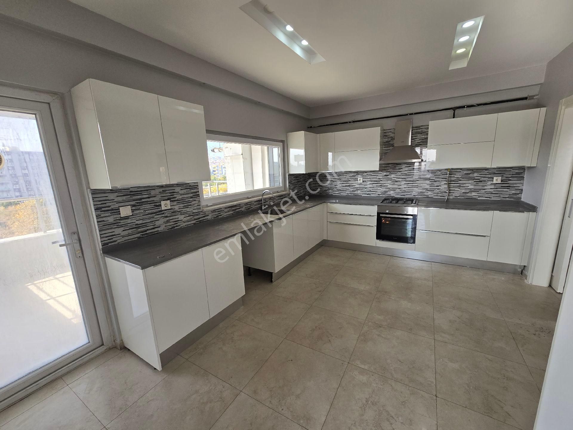 Tema Yeşil Vadi Evlerinde Kapalı Otopark,güvenlikli 4+1 Geniş Kiralık Daire - Görsel 9