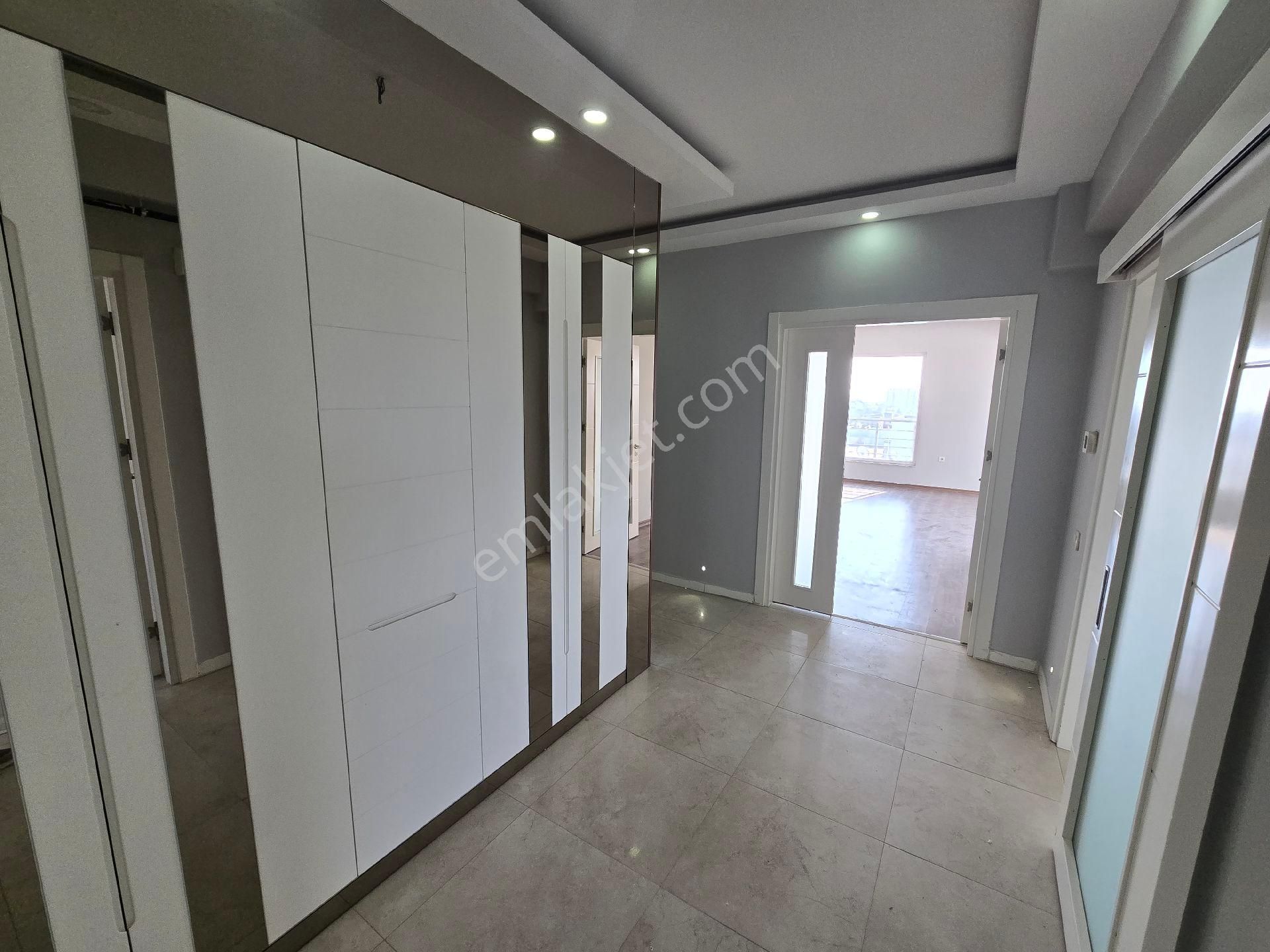 Tema Yeşil Vadi Evlerinde Kapalı Otopark,güvenlikli 4+1 Geniş Kiralık Daire - Görsel 24