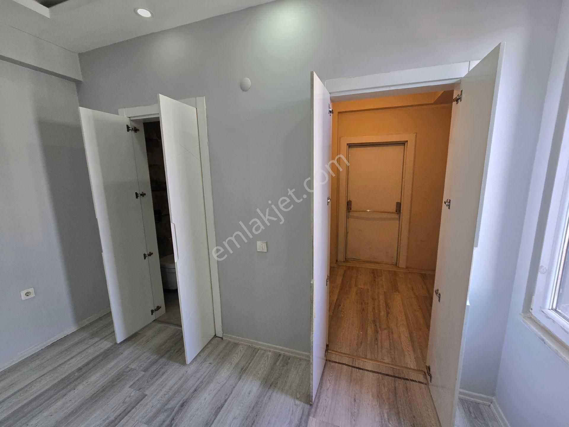 Tema Yeşil Vadi Evlerinde Kapalı Otopark,güvenlikli 4+1 Geniş Kiralık Daire - Görsel 13