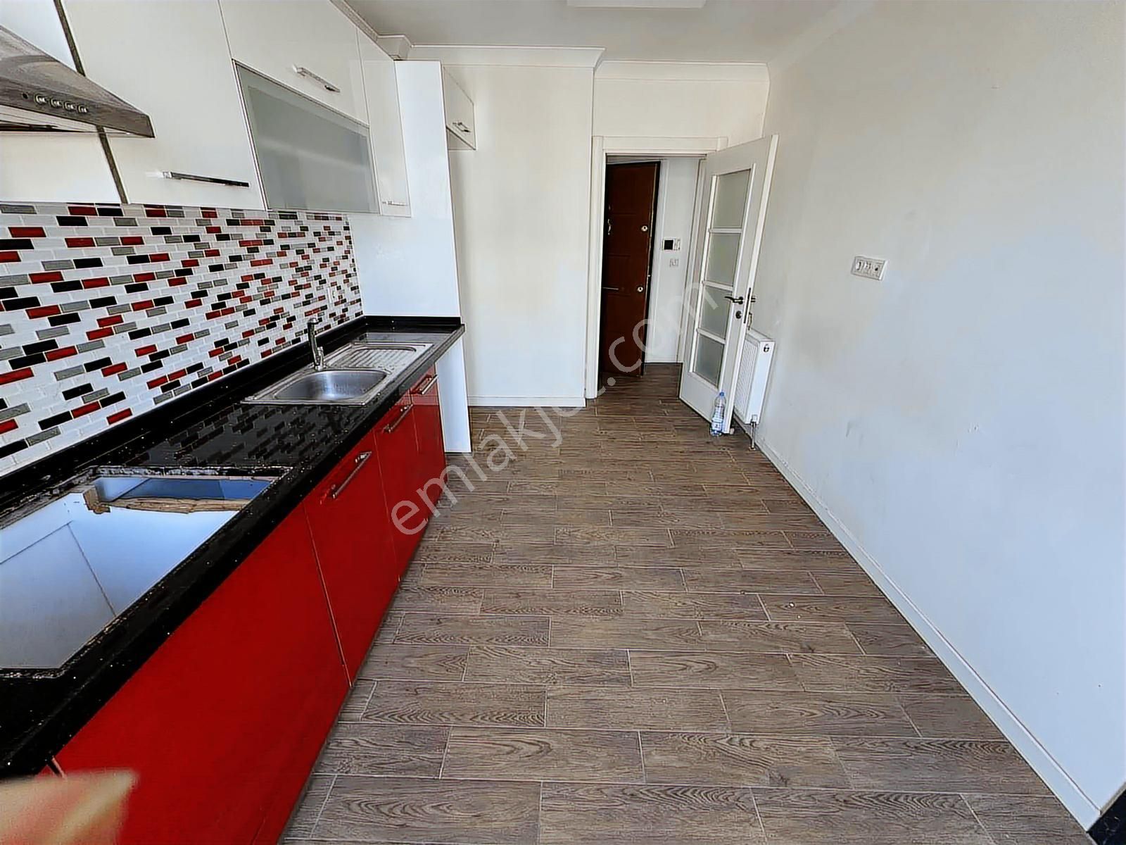 Yaylada Merkezi Konumda Kiralık 2+1 Daire - Görsel 11