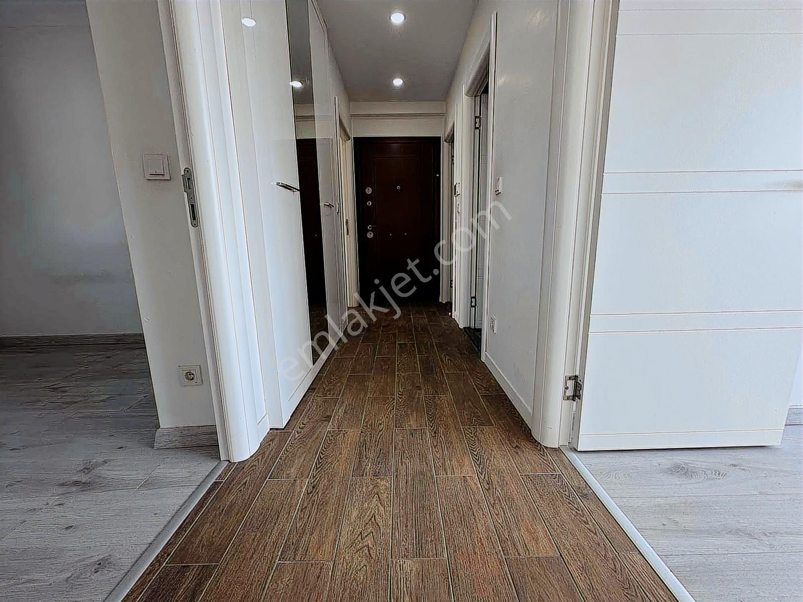 Yaylada Merkezi Konumda Kiralık 2+1 Daire - Görsel 13