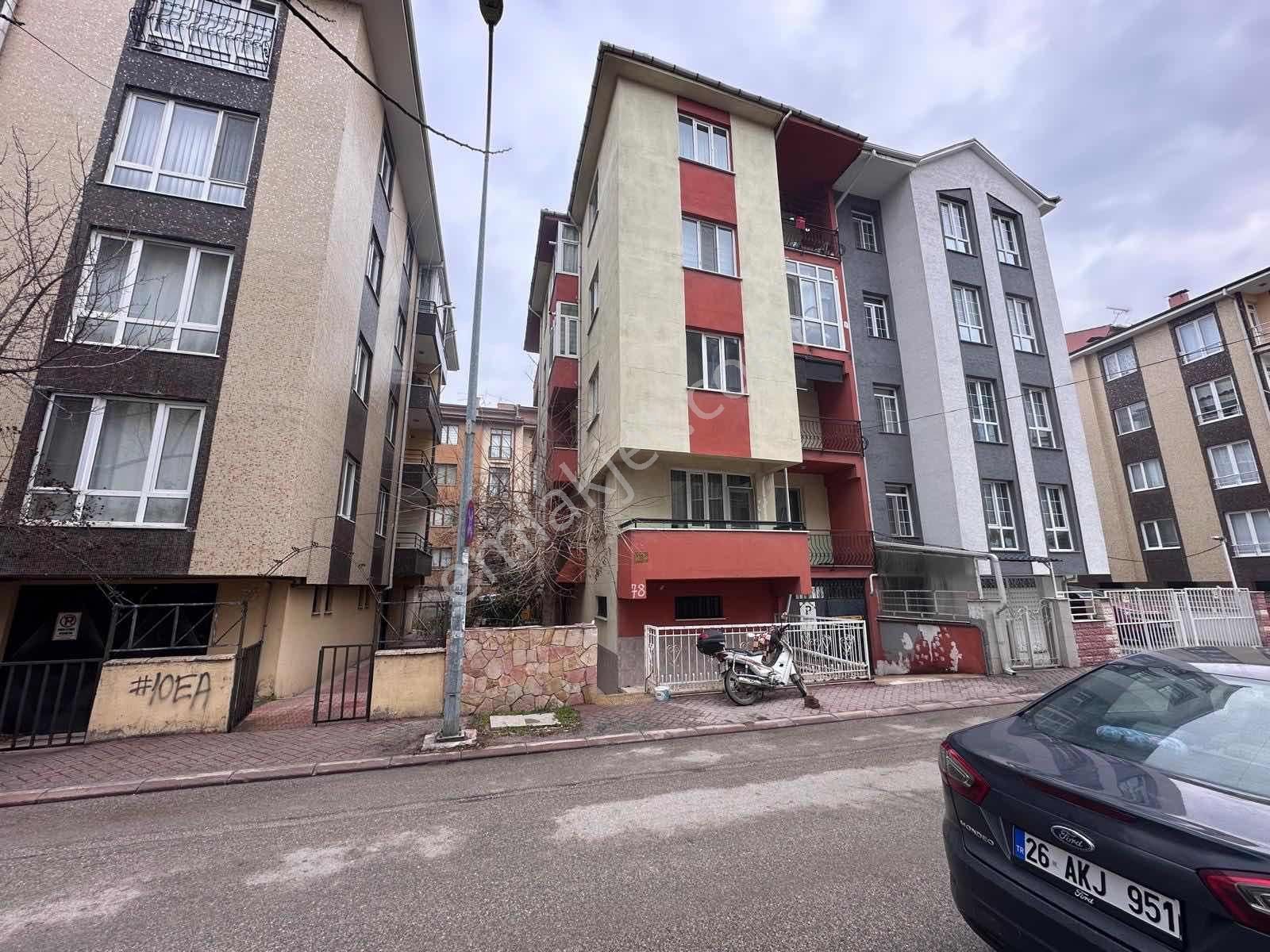 Bahçelievler Mahallesi Çevreyolu Yanı Satılık 2+1 Dubleks Daire