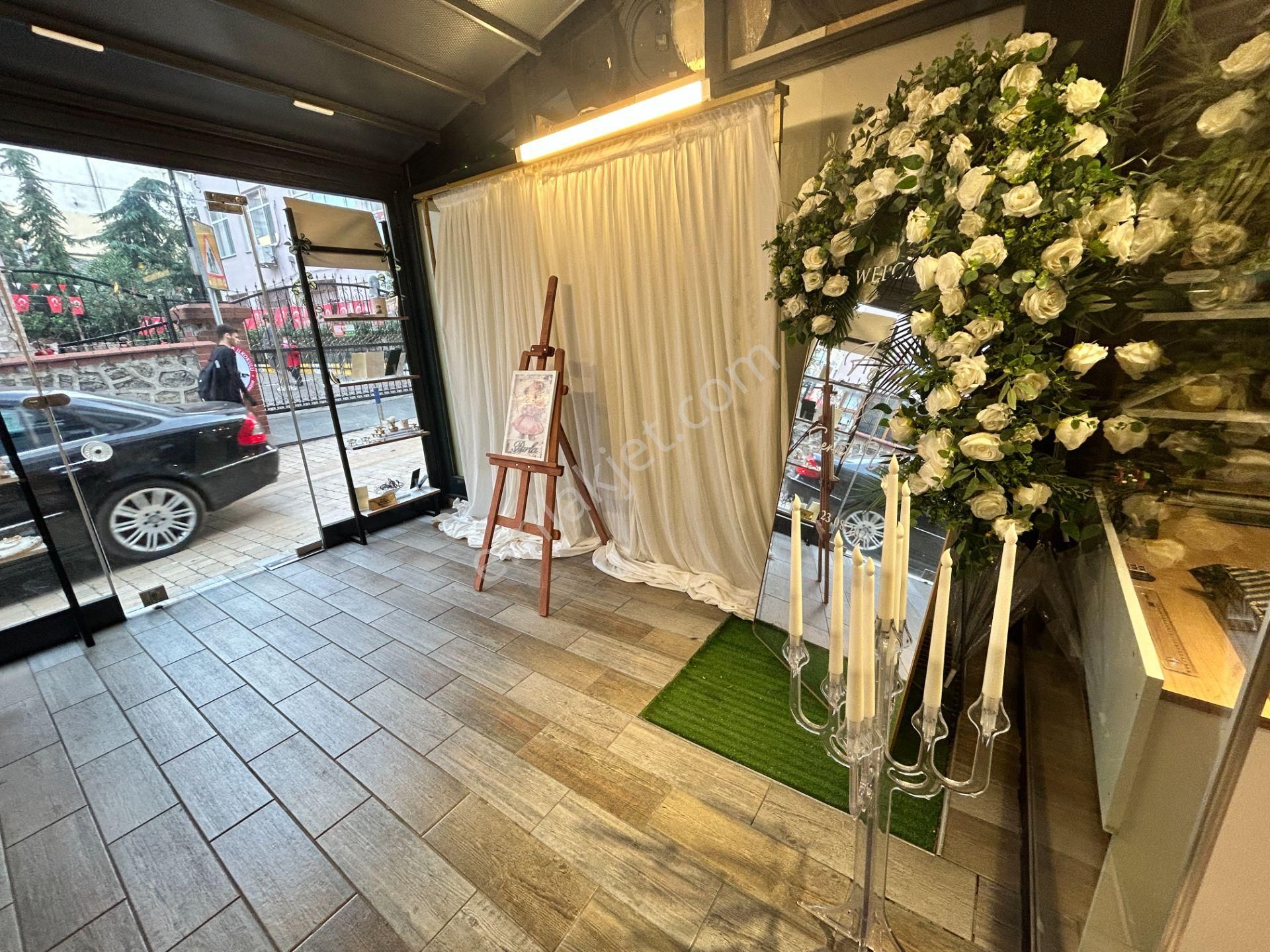 Meydanda Devren Kiralık 60 M2 Fırsat İşyeri - Görsel 8