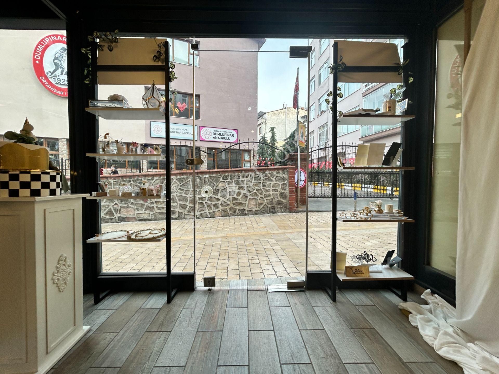 Meydanda Devren Kiralık 60 M2 Fırsat İşyeri - Görsel 12