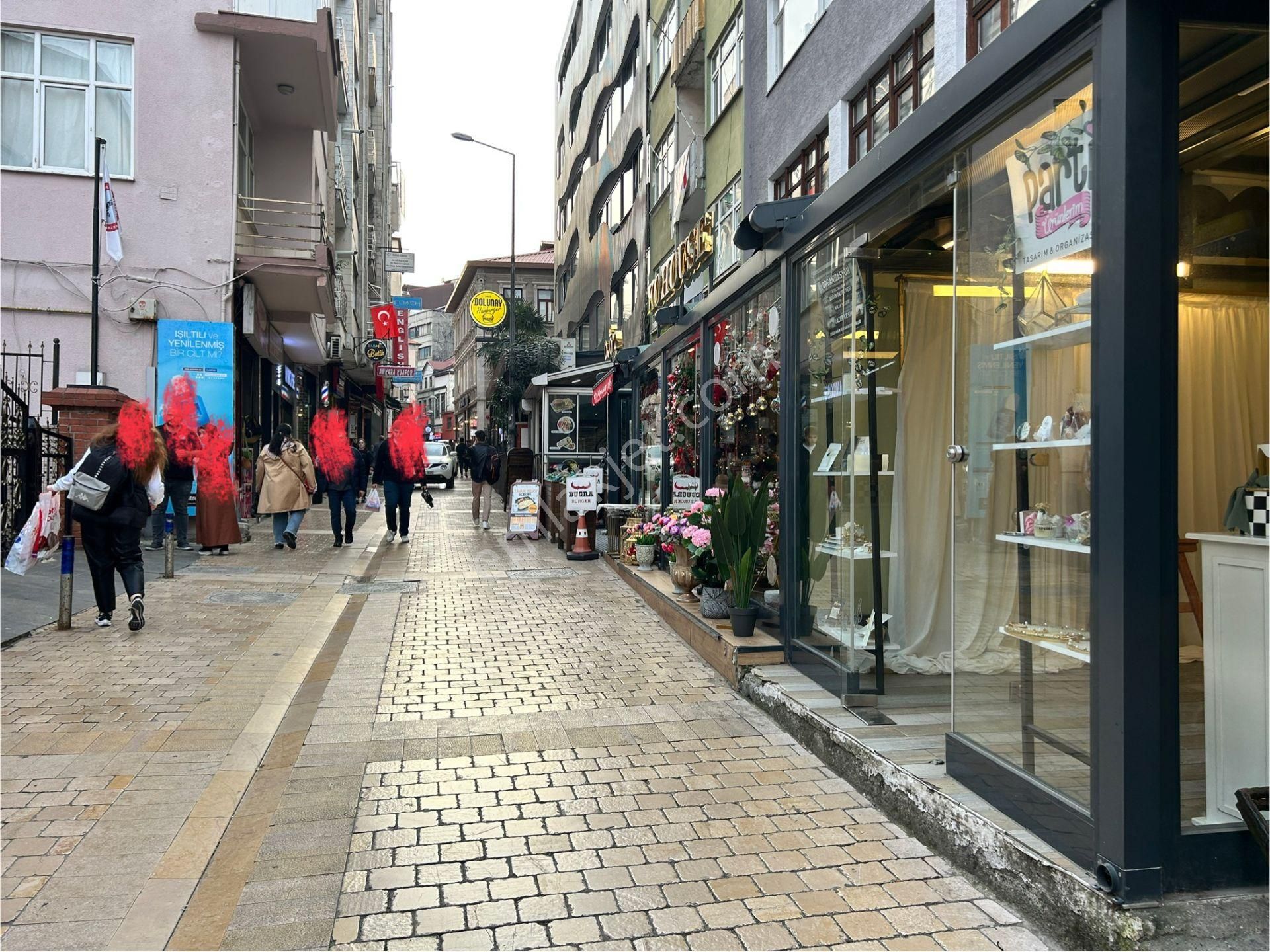 Meydanda Devren Kiralık 60 M2 Fırsat İşyeri - Görsel 23